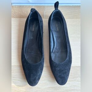 The Row Shoes Black Flat Suede Ballet Almond Toe Low Heel Size 36